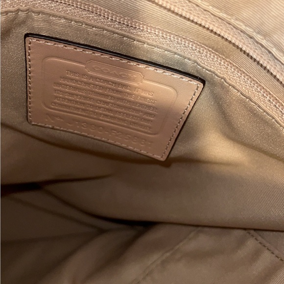 🎀Coach tote pink🎀 - Picture 5 of 7